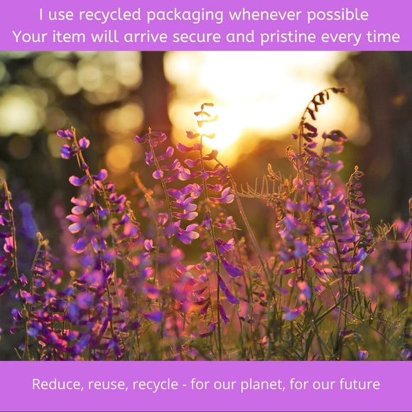 Recycled packaging materials (pristine) - Picture 1 of 1